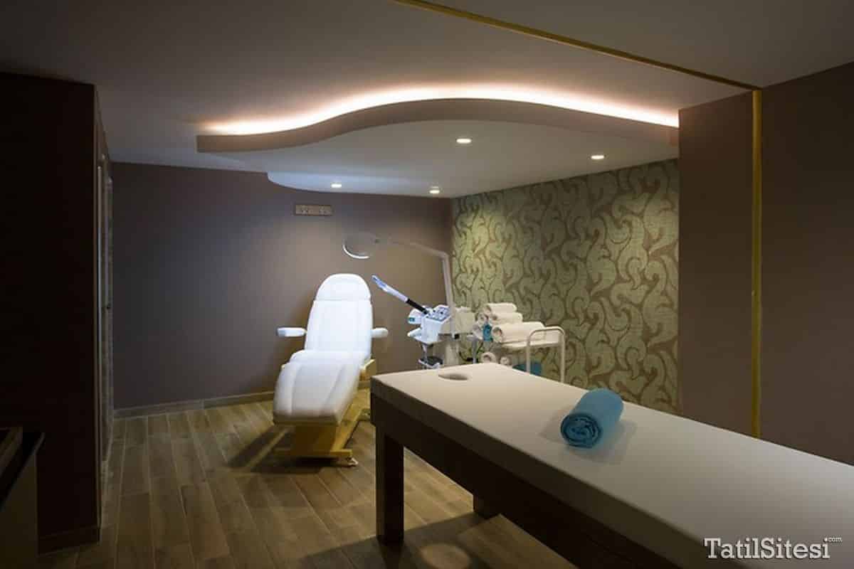 Water Side Resort & Spa